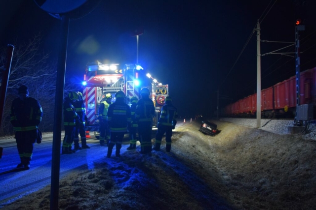 476361286_948848690722925_7561216218965880850_n-1024x683-640x480 Fahrzeugbergung auf der Landesstraße